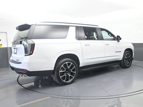 Used 2026 Chevrolet Suburban RST w/ Comfort Package RWD image 6