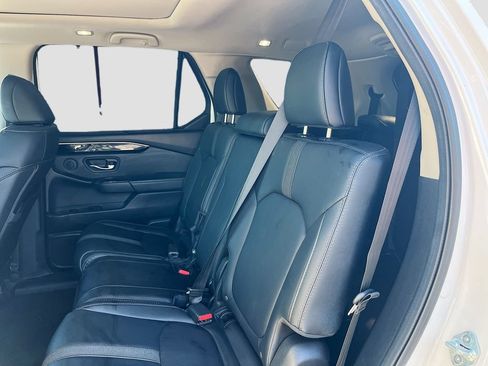 Used 2025 Honda Pilot Touring image 26