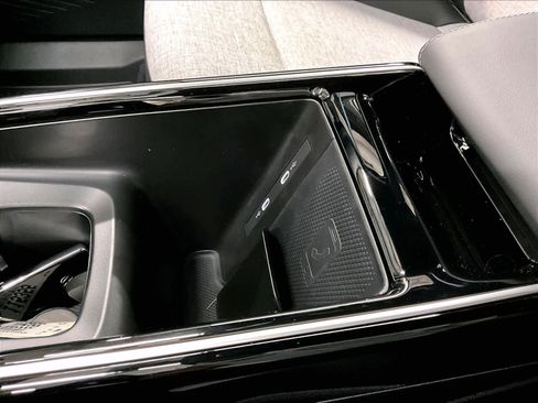 New 2026 Volkswagen ID.4 Pro image 23