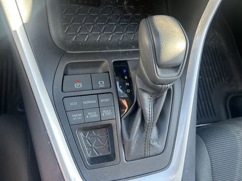 Used 2023 Toyota RAV4 LE image 26