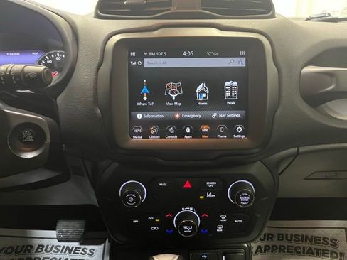 Used 2022 Jeep Renegade Trailhawk image 22