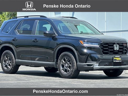 New 2025 Honda Pilot TrailSport image 1