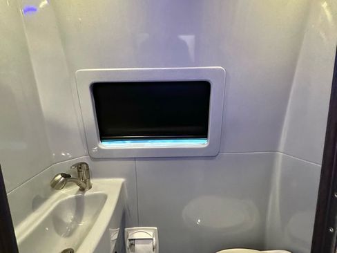 Used 2024 Mercedes-Benz Sprinter 3500 image 51