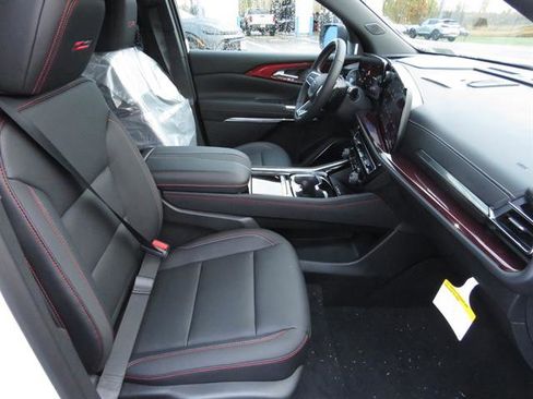 New 2026 Chevrolet Traverse Z71 w/ Enhanced Driving Package image 12