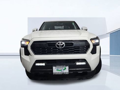 Used 2025 Toyota Tacoma 4x4 Double Cab Hybrid image 2