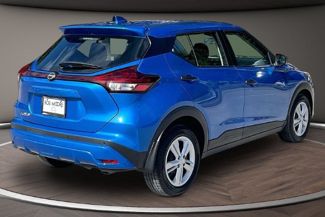 Used 2023 Nissan Kicks S FWD image 2