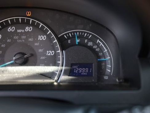 Used 2015 Toyota Camry LE image 47