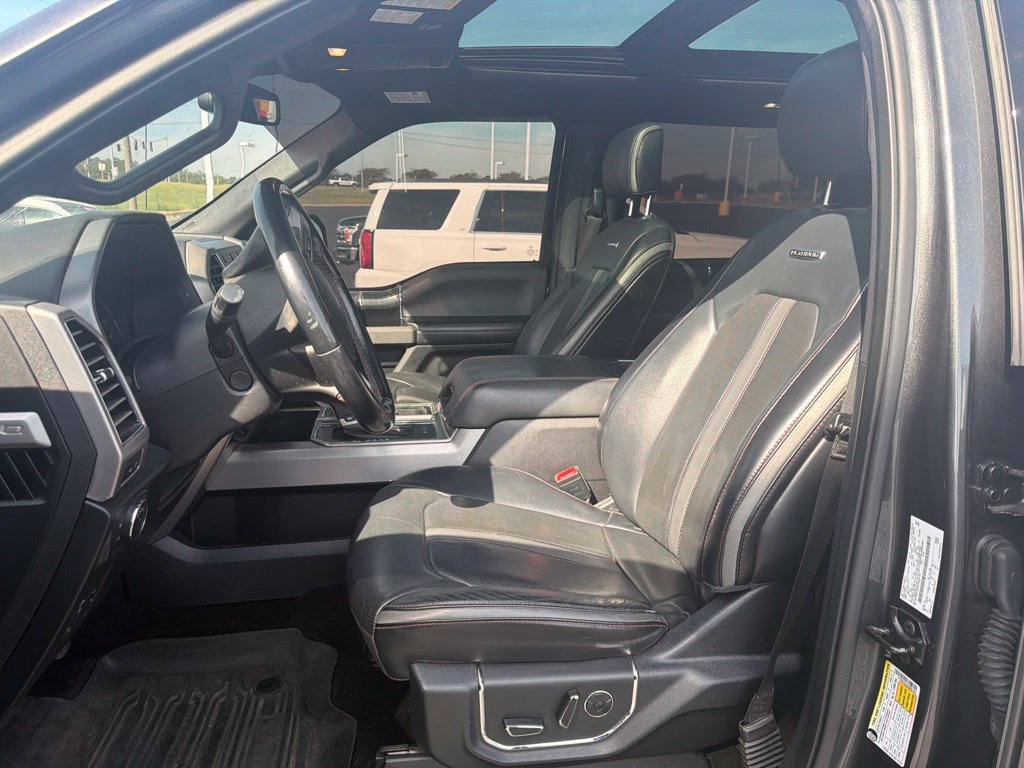 Used 2018 Ford F150 Platinum w/ Equipment Group 701A Luxury AWD/4WD image 9