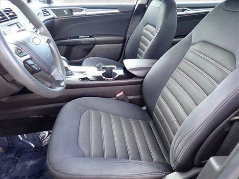Used 2014 Ford Fusion SE FWD image 8