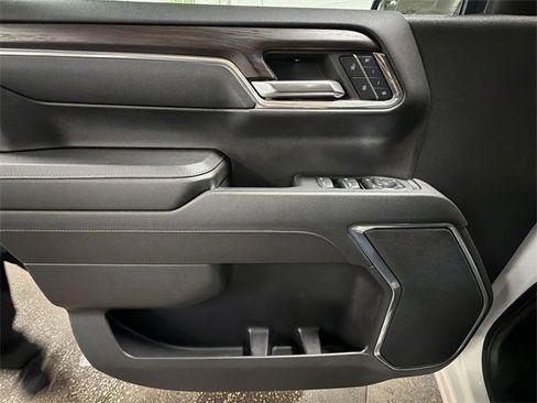 Used 2024 GMC Sierra 1500 SLT image 53