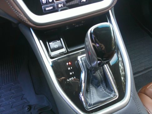 Used 2022 Subaru Outback Touring XT image 25