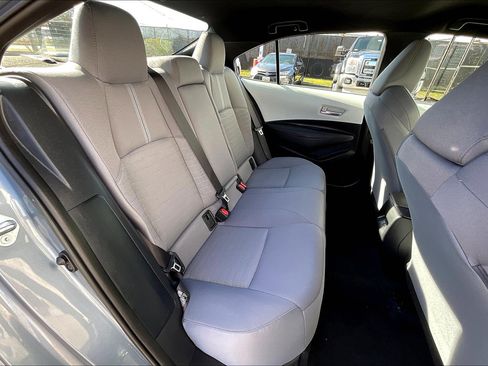 Used 2023 Toyota Corolla SE FWD image 31