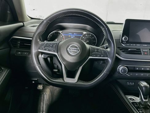 Used 2022 Nissan Altima 2.5 SR FWD image 17