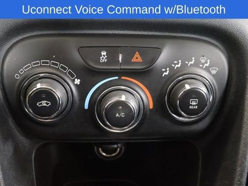 Used 2016 Dodge Dart SE w/ Convenience Group image 22