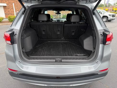 Used 2024 Chevrolet Equinox RS FWD image 25