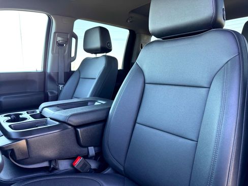 Used 2023 Chevrolet Silverado 2500 W/T w/ Gooseneck/5TH Wheel Package image 13