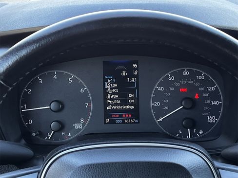 Used 2023 Toyota Corolla SE image 13