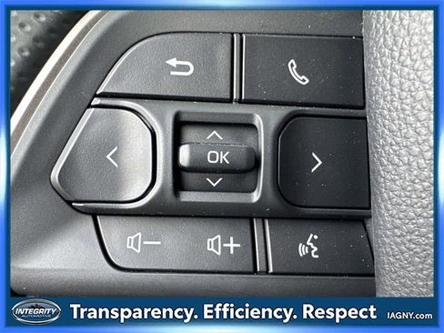 Used 2025 Toyota 4Runner TRD Off-Road image 36