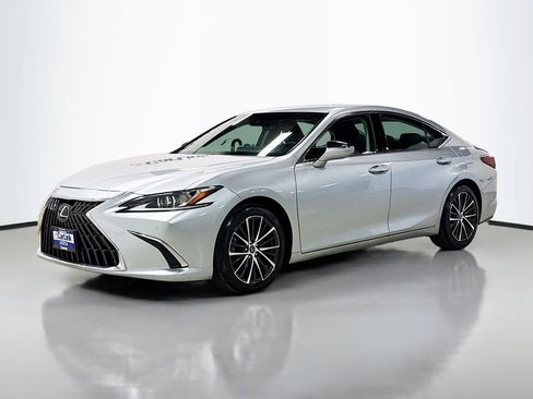 Used 2022 Lexus ES 350 w/ Premium Package image 3