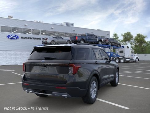 New 2026 Ford Explorer Active w/ Active Comfort Package RWD image 8