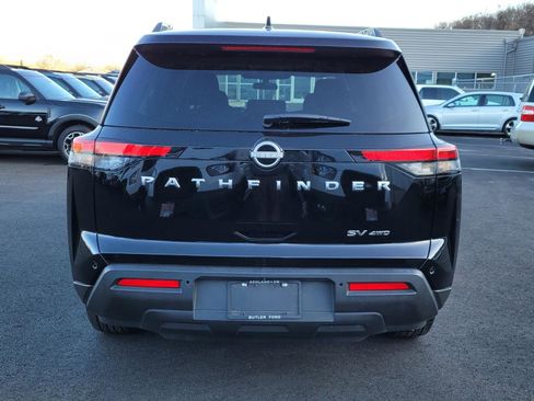 Used 2024 Nissan Pathfinder SV AWD/4WD image 6