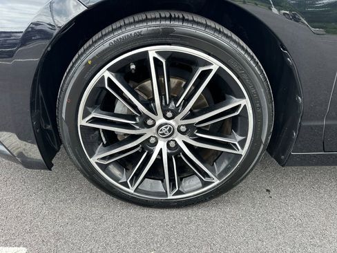 Used 2019 Toyota Avalon Touring w/ Advanced Safety Package FWD image 12