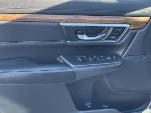 Used 2019 Honda CR-V Touring image 16
