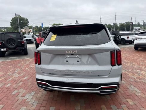 Used 2022 Kia Sorento SX FWD image 13