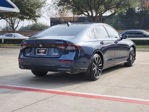 Used 2025 Honda Accord Touring image 14