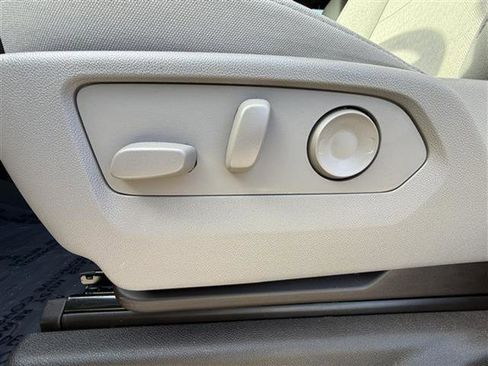 Certified 2023 Chevrolet Silverado 1500 RST w/ Convenience Package II image 15