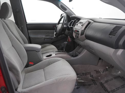 Used 2011 Toyota Tacoma 4x4 Double Cab w/ SR5 Pkg #2 image 14