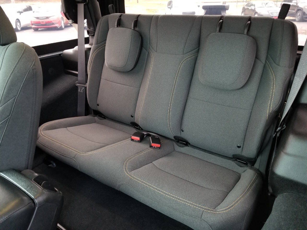 Used 2024 Jeep Wrangler Sport AWD/4WD image 15