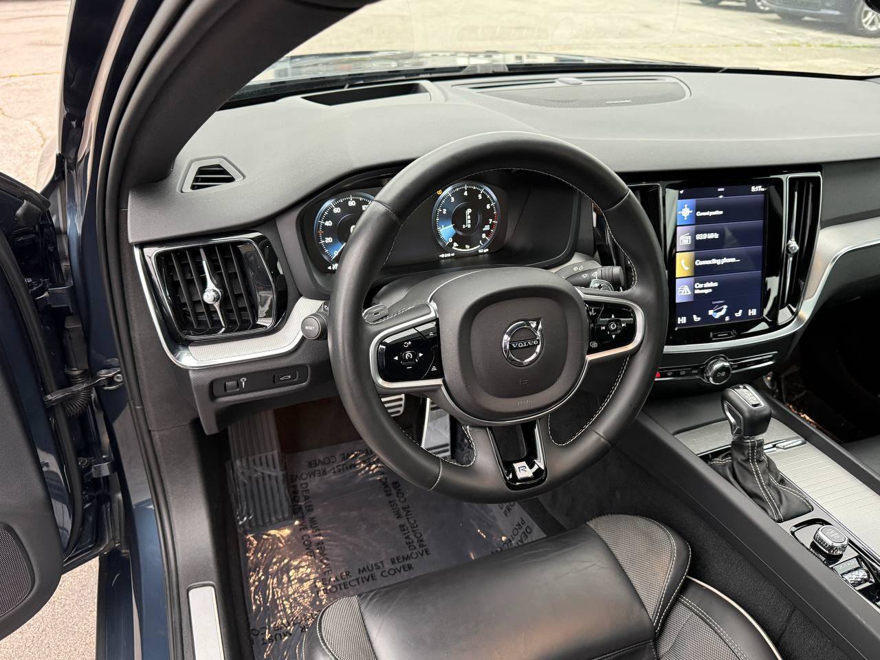 Used 2019 Volvo S60 T5 R-Design FWD image 16