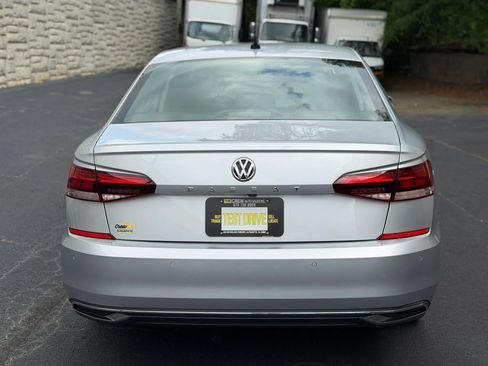 Used 2020 Volkswagen Passat 2.0T SEL FWD image 8