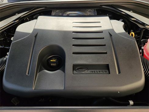 New 2026 Land Rover Range Rover SE image 21