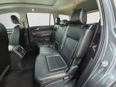 Used 2022 Volkswagen Atlas SE FWD image 22