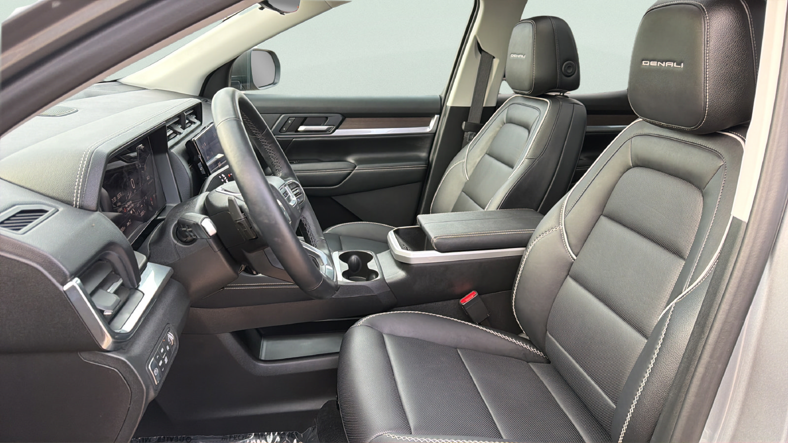 Used 2026 GMC Terrain Denali AWD/4WD image 13