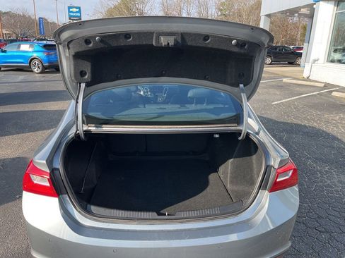 Used 2024 Chevrolet Malibu LT image 34