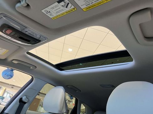 New 2026 Hyundai Kona Limited FWD image 16