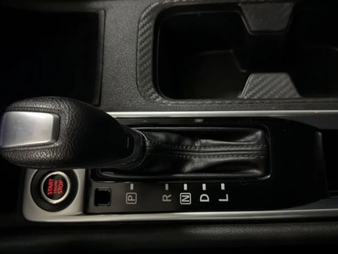 Used 2021 Nissan Sentra SV FWD image 12