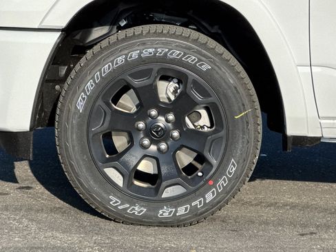 New 2026 RAM 1500 4WD 4D Crew Cab Big Horn/Lone image 24