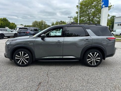 Used 2023 Nissan Pathfinder Platinum w/ Lighting Package (N93) AWD/4WD image 5