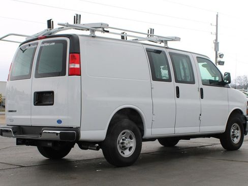 Used 2024 Chevrolet Express 2500 w/ Driver Convenience Package image 5