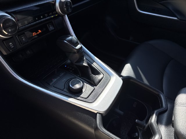 Used 2023 Toyota RAV4 XLE Premium AWD/4WD image 24