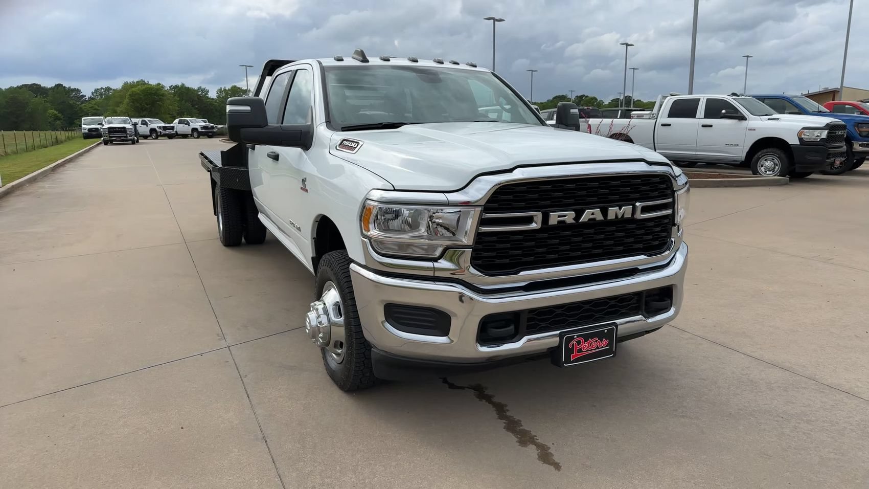 Used 2024 RAM 3500 SLT w/ Quick Order Package 2YG SLT AWD/4WD image 3