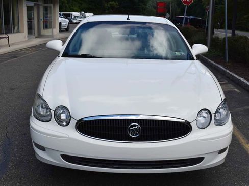 Used 2005 Buick LaCrosse CXL FWD image 9