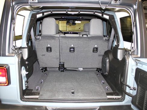 New 2026 Jeep Wrangler Sport S image 28