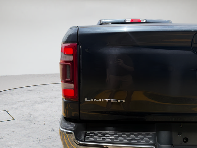 Used 2019 RAM 1500 Limited AWD/4WD image 61