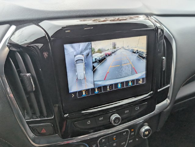 Used 2021 Chevrolet Traverse LT w/ LT Premium Package AWD/4WD image 25