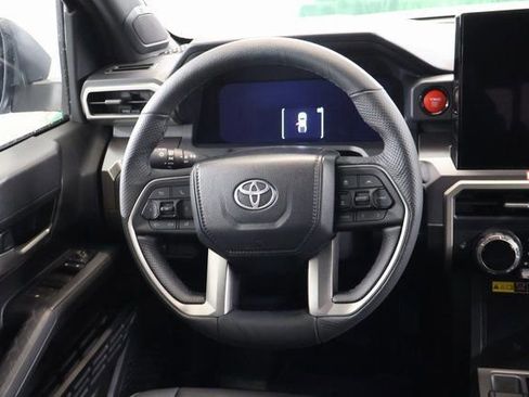 New 2025 Toyota Tacoma TRD Off-Road AWD/4WD image 15